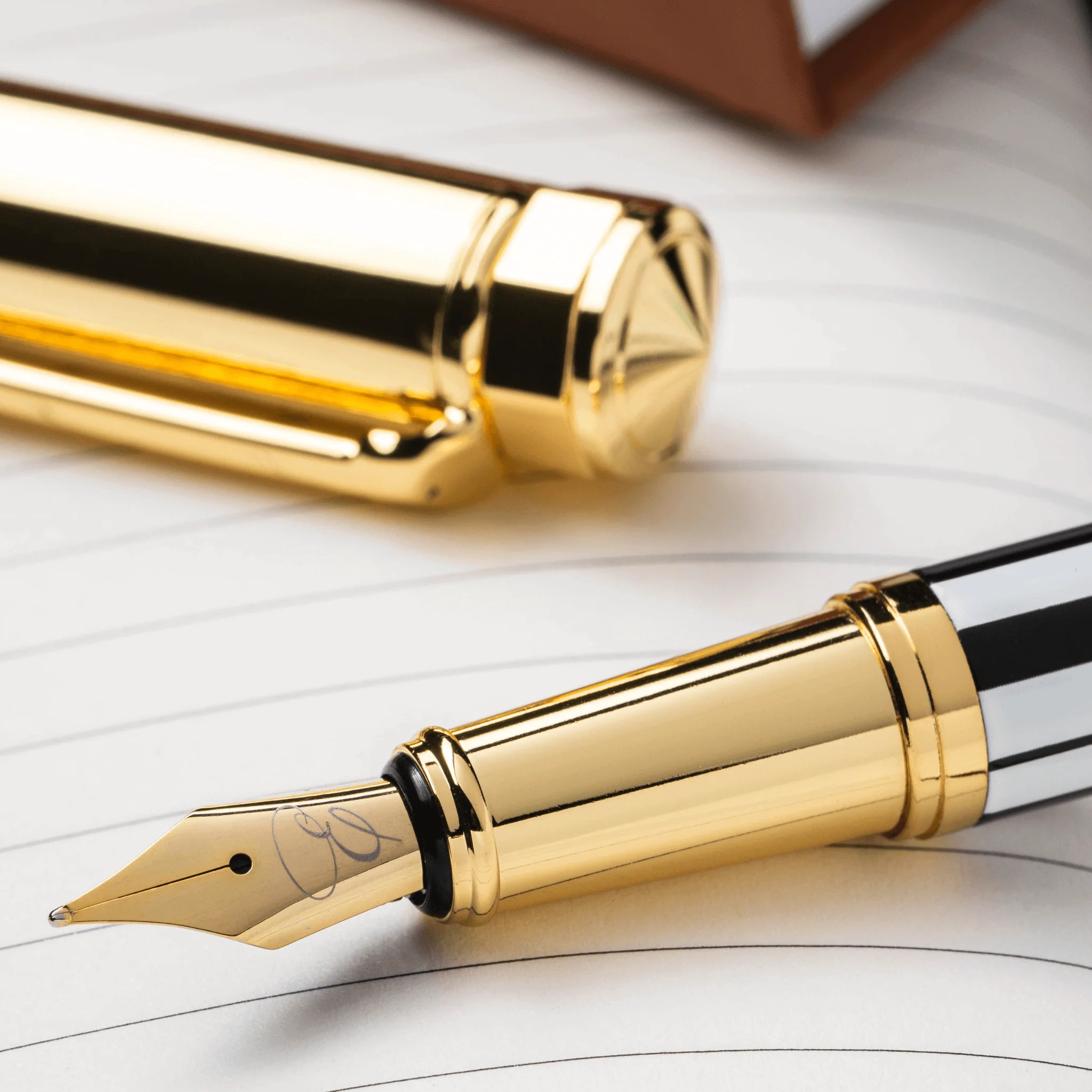 Replacement Nib with Ink Converter - Gold - Image 6