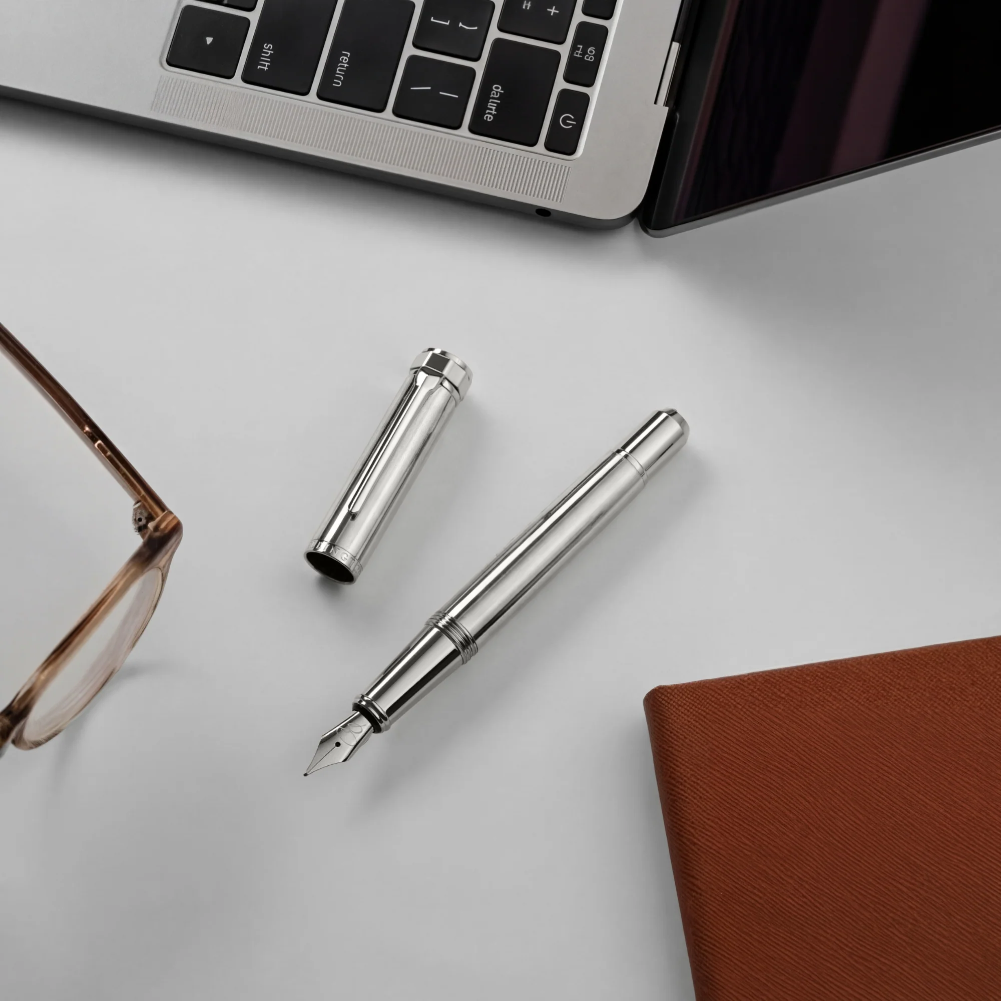 Silver Sonata Pocket Size Fountain Pen - Image 7